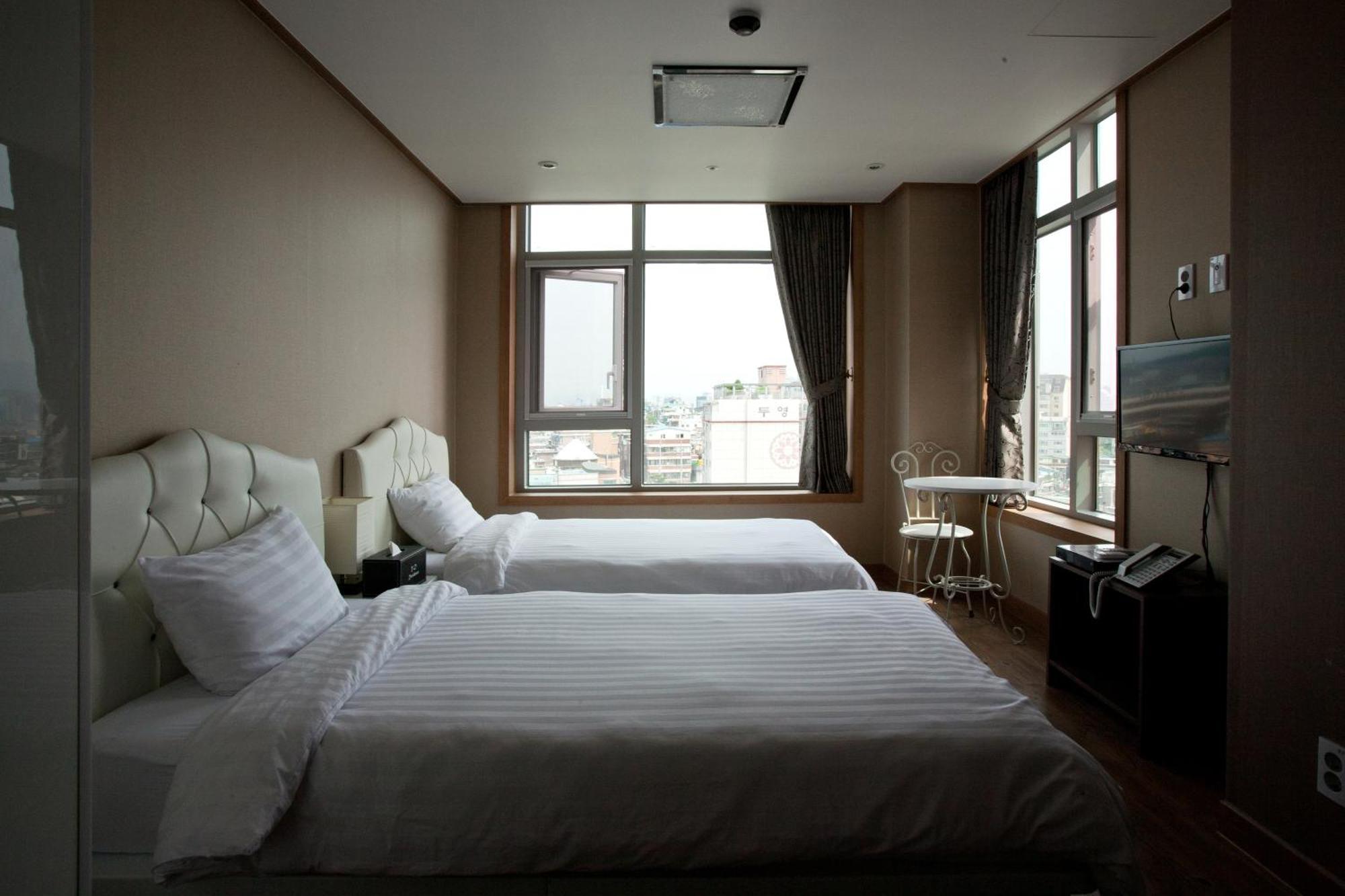 Yd Residence Seoul Room photo